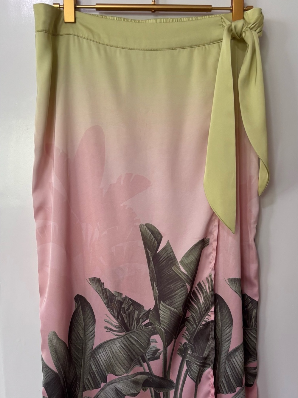 Rachel Zoe| Pink Ombre Satin Skirt w/Tropical Leaf Print & Waist Tie Sz M